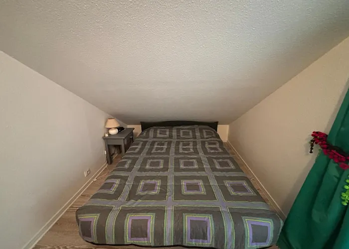 Duplex 4 Pers, A 150m De La Avec Garage Prive - Fr-1-197-574 Apartment *