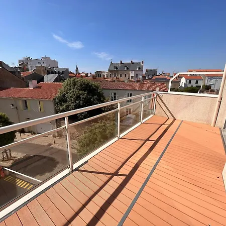 Apartment Duplex 4 Pers, A 150m De La Avec Garage Prive - Fr-1-197-574 Les Sables-dʼOlonne