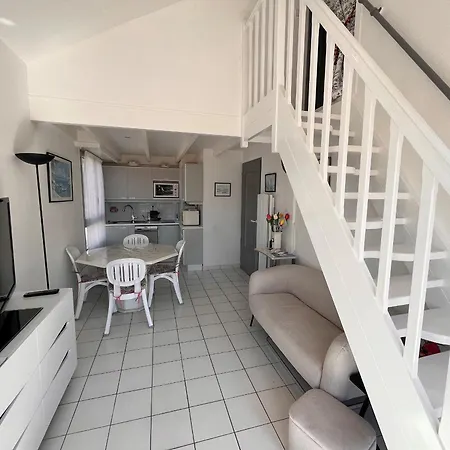 Duplex 4 Pers, A 150m De La Avec Garage Prive - Fr-1-197-574 * Les Sables-dʼOlonne