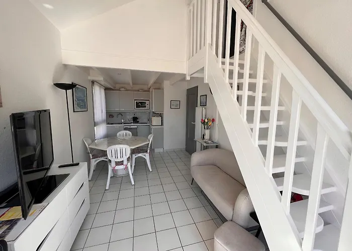 Duplex 4 Pers, A 150m De La Avec Garage Prive - Fr-1-197-574 * 莱萨布勒-多洛讷